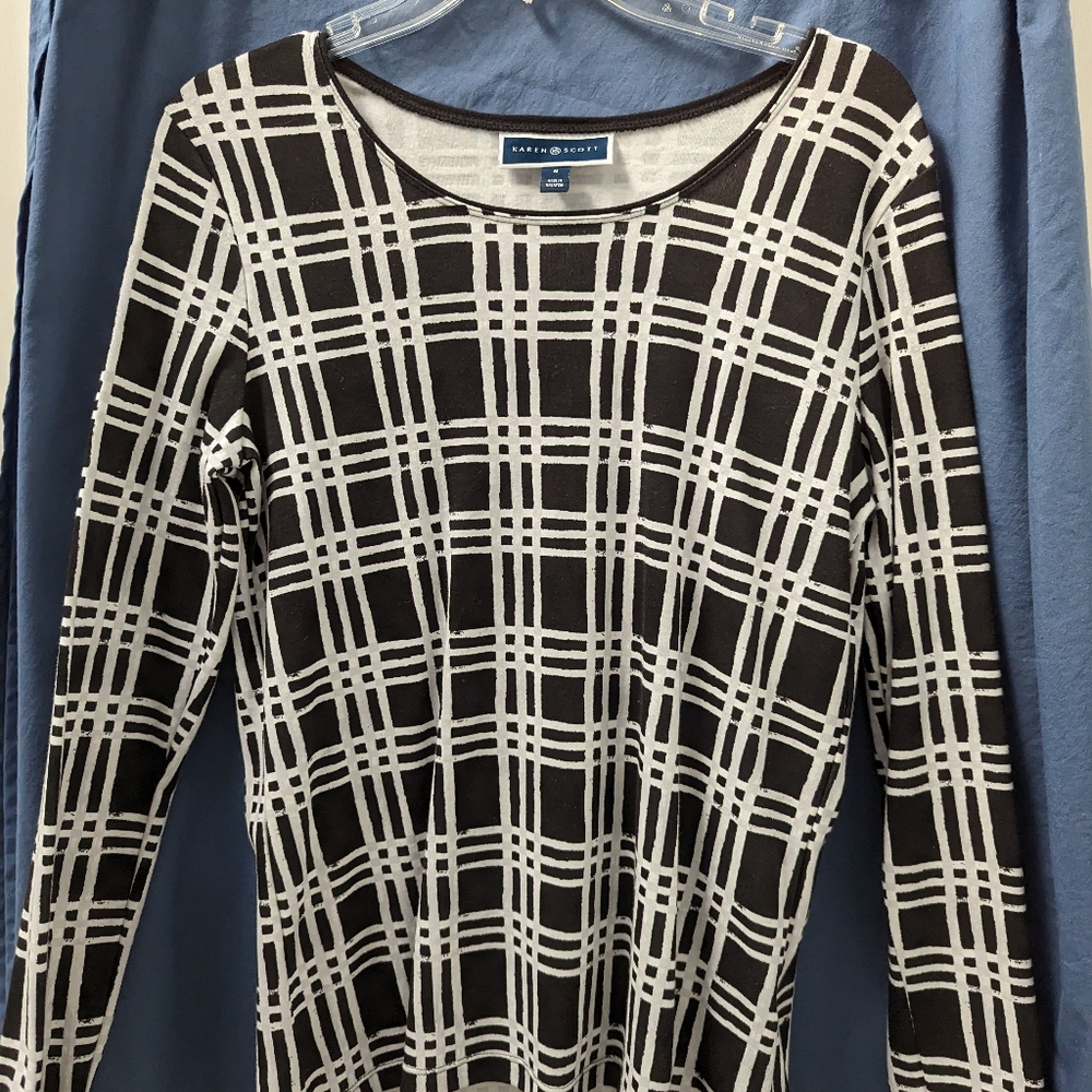 Women's Top, Size Medium